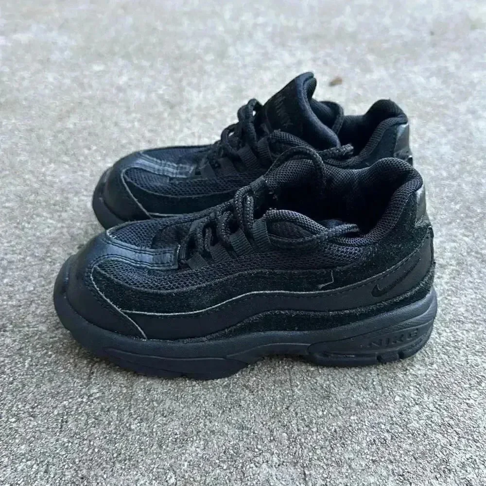 Nike Air Max 95 Low Triple Black Kids Size 9C